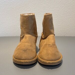Old Navy Tan and Cream Lined Boots